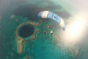 Velká modrá díra: skok v minulosti